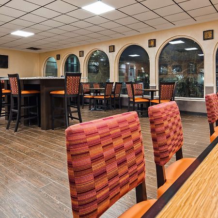 Best Western Tulsa Airport Exterior photo