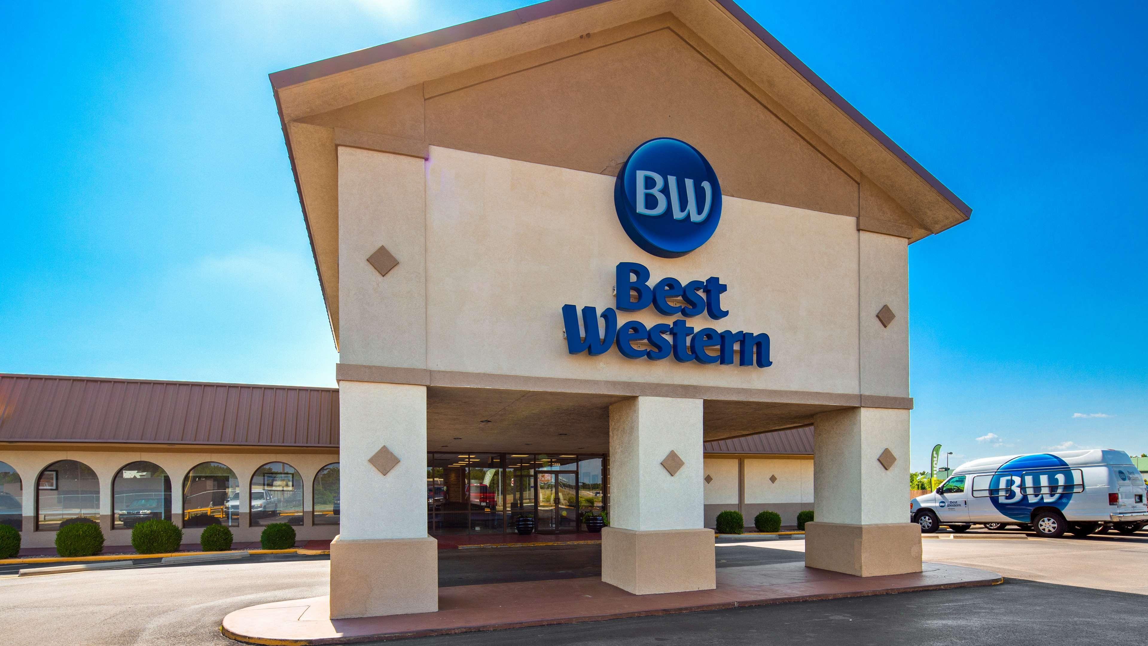 Best Western Tulsa Airport Exterior photo