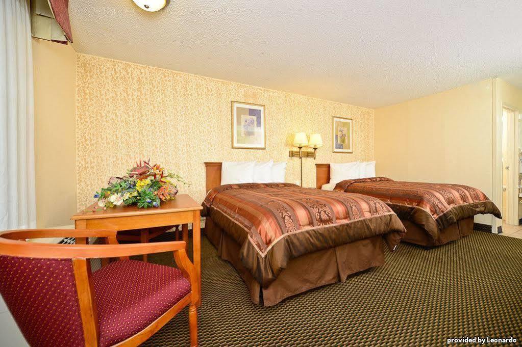 Best Western Tulsa Airport Exterior photo